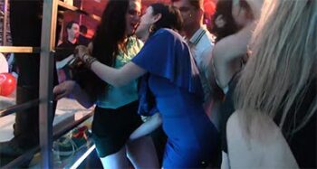 Sexo y descontrol en la discoteca